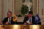 Vlaams minister-president Geert Bourgois en Guy Ryder directeur-generaal van IAO