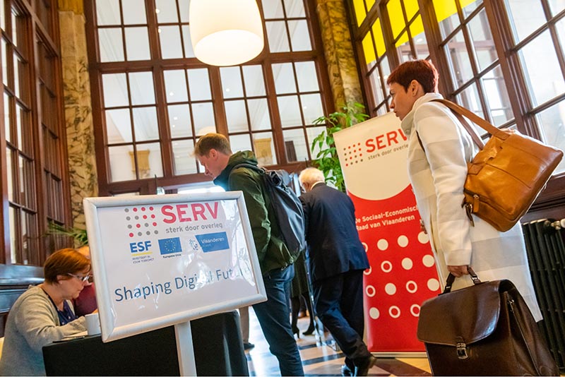 SERV-event Shaping the digital future - inkom zaal